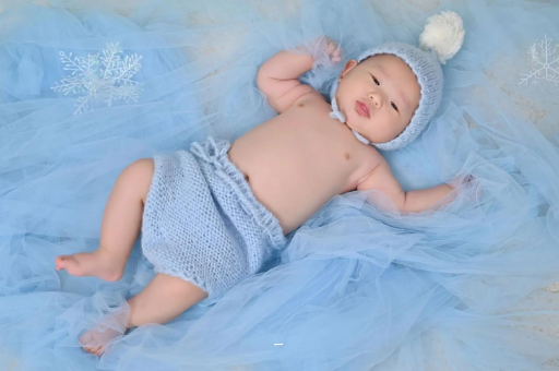 宝鸡摸孕妇肚子沾喜气